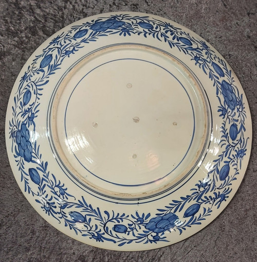 Raro e grandissimo piatto Imari del XIX secolo