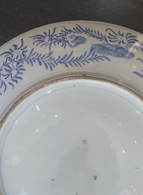 Raro grande piatto Imari del XIX secolo
