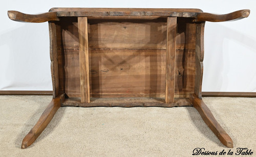 Table Bureau en Noyer et Merisier, style Louis XV – Début XIXe