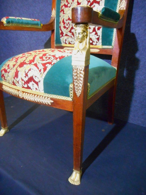 Serie di poltrone di epoca impero in mogano e bronzo dorato