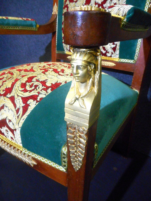 Serie di poltrone di epoca impero in mogano e bronzo dorato