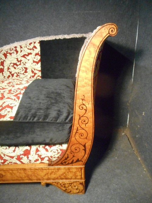 Méridienne époque Charles X En érable Moucheté