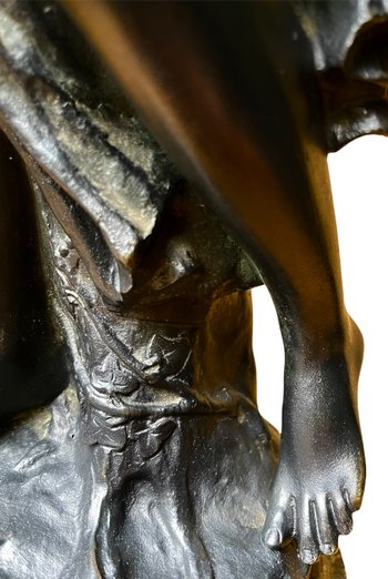 Bronzebacchante mit Trauben und Glocken nach Clodion