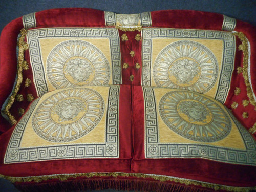 Sofa Napoleon III period In Velvet