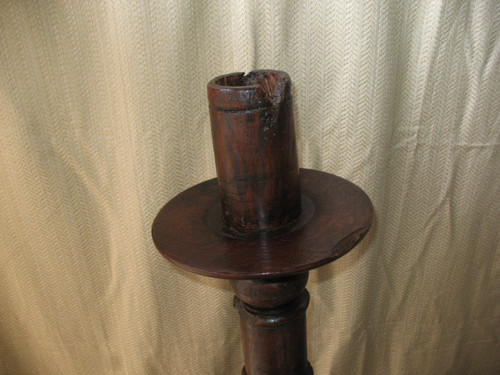 Pique cierge large wooden candle-holder 18th century Louis XIV period h: 123.5 cm