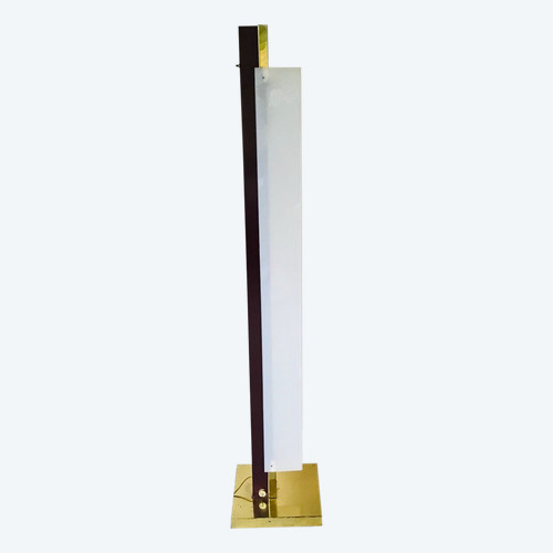 Lampadaire totem en plexiglass, circa 1960.