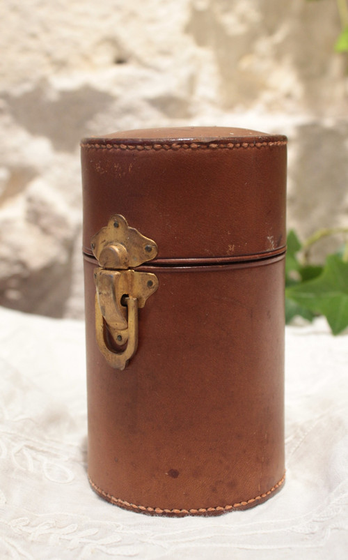 4 large bottles in leather case early 20th century