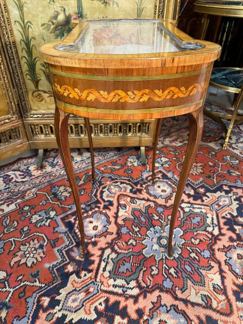 TABLE VITRINE EPOQUE LOUIS XVI
