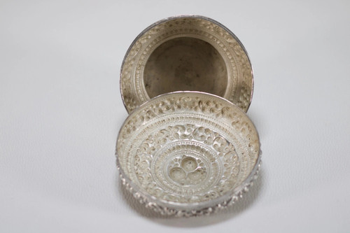 Burmese silver lime box