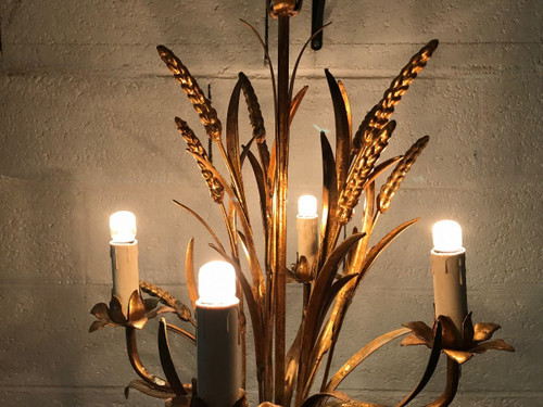 Ears of wheat chandelier in gilded metal, circa 1960.