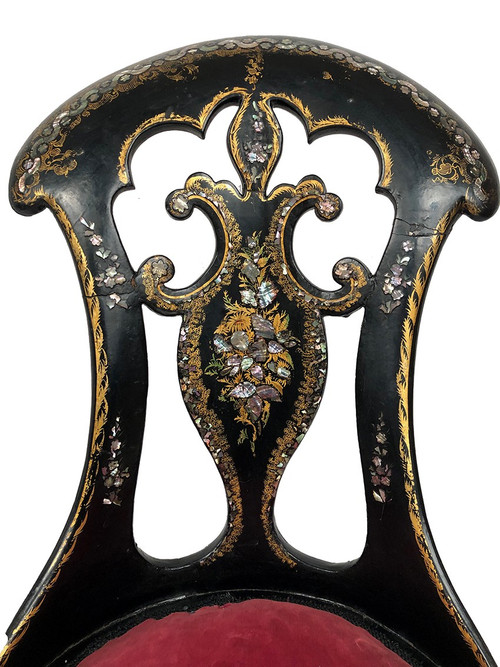 Chaise à haut dossier en bois et carton bouilli burgauté, Napoléon III