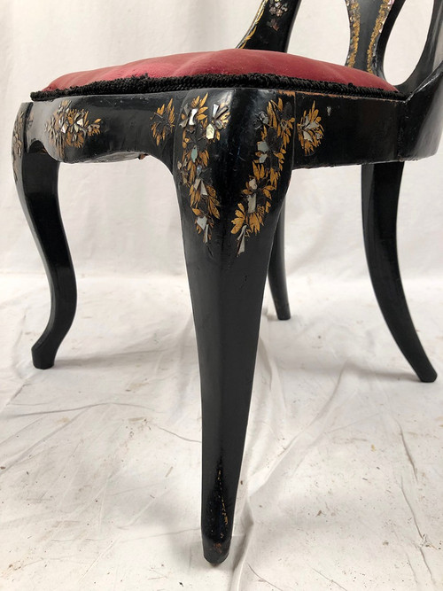 Chaise à haut dossier en bois et carton bouilli burgauté, Napoléon III