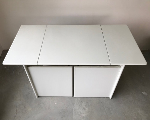 Sideboard/Schreibtisch aus weiß lackiertem Holz, ca. 1980.