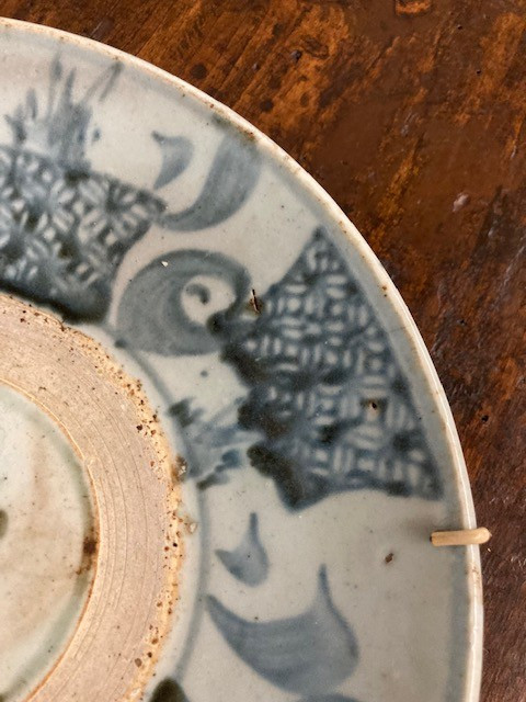 Antique Porcelain Plate China 18th century Ming dynasty. Diameter 23.50 cm