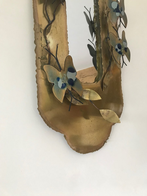Brass mirror in the Jacques Duval Brasseur style with butterfly decoration, circa 1970