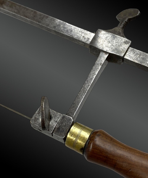 Surgeon's saw - Early 19th century