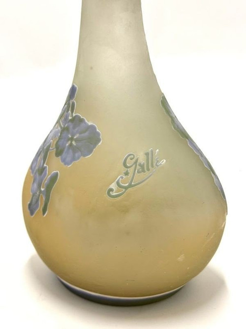 Emile Gallé Vase Art Nouveau  "Hydrangea"