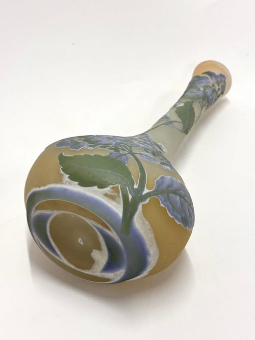 Emile Gallé Vase Art Nouveau  "Hydrangea"