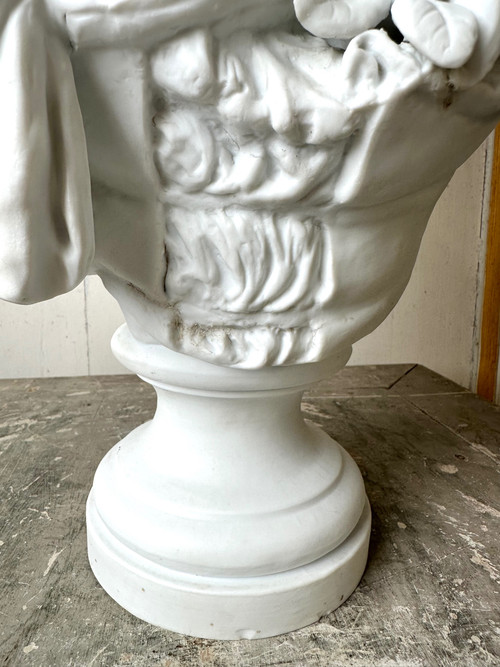 Biscuit époque 1900 d’une jeune femme 