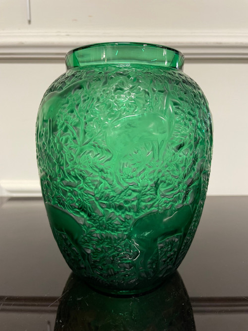 Lalique France - Vase Aux Biches Cristal Vert Style Art Deco