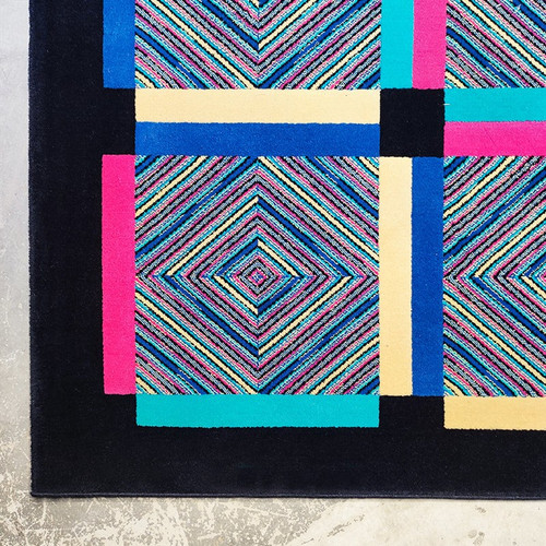 Magnifique tapis en laine des années 1990 par Ottavio Missoni. Fabriqué en Italie