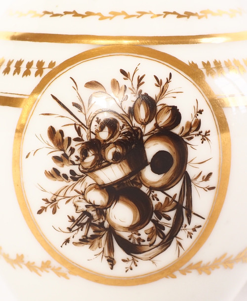 Paris porcelain jug / milk jug, Directoire period late 18th century - attributed to Locré