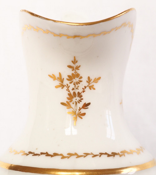 Paris porcelain jug / milk jug, Directoire period late 18th century - attributed to Locré