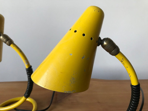 Coppia di lampade da comodino gialle degli anni '50.