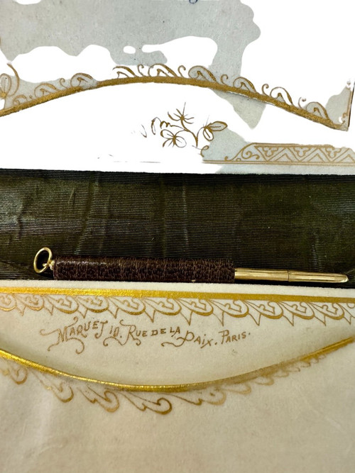 Custodia per notebook in pelle e pergamena stampata della Maison Maquet Rue De La Paix