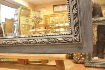 Patinierter Trumeau, geschliffenes Glas