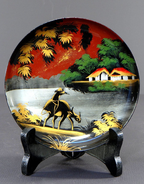 Vietnam, 1950s/1960s, Minh Thanh Workshop, Pair Of Small Lacquer Cups.