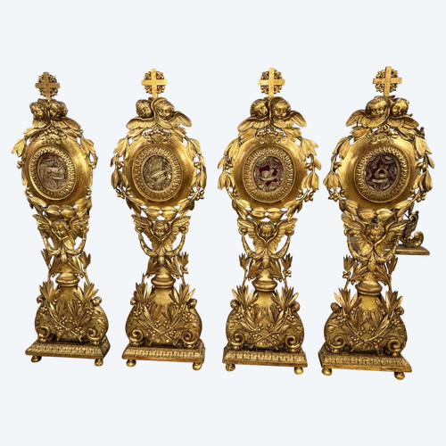 Quatre Remarquables Monstrances Reliquaires - Circa 1700 