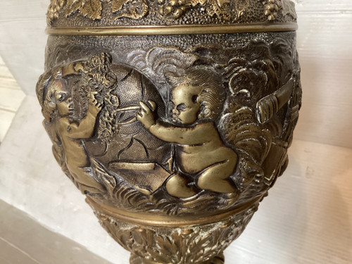 Important ewer
