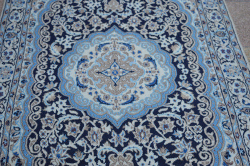 Iranian rug (Dwarf)