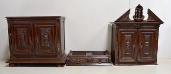 Piccolo buffet due corpi spirito gotico in noce massello - XIX