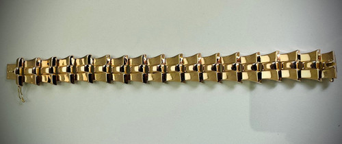 Goldenes Armband