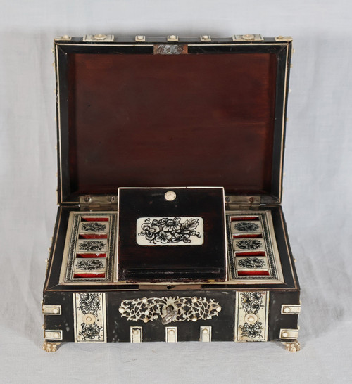 Vizagatapam Horn Box Late 19th Century