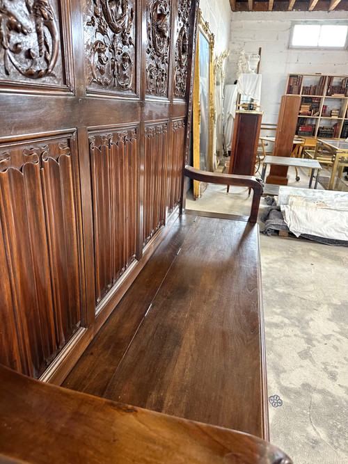 Banc coffre de style Renaissance en noyer 