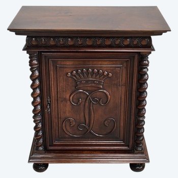 Mobiletto contenitore in noce massello, gusto gotico - 1900