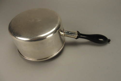 Casseruola in argento con manico in ebano