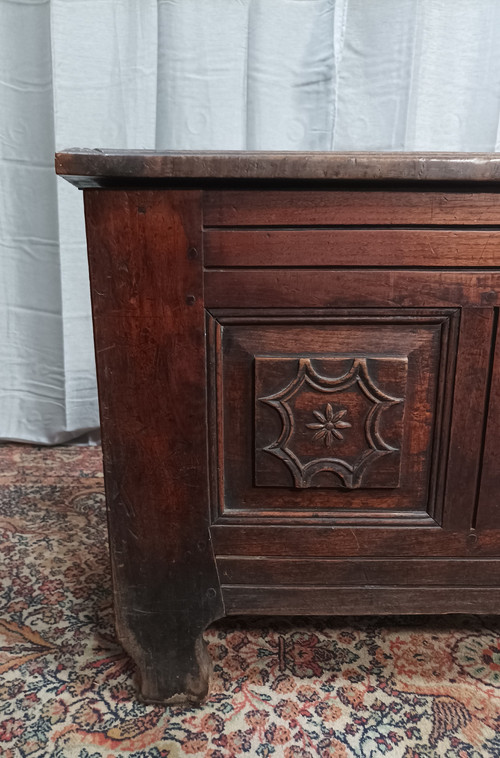 Cassettone in rovere Luigi XIV del XIX secolo