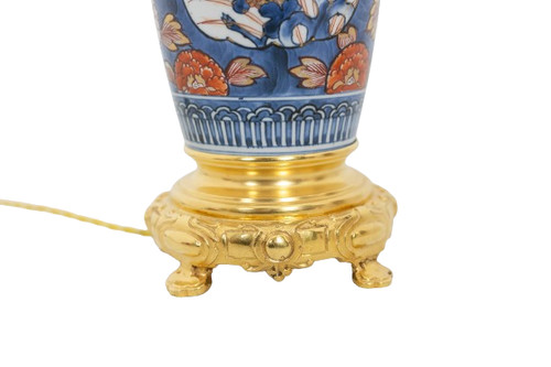 Paire de lampes en porcelaine Imari et bronze doré. Circa 1880.