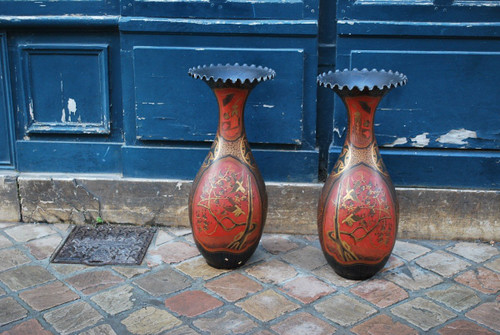 Pair Of Large Vases In Black Gold And Red Lacquered Porcelain XIX