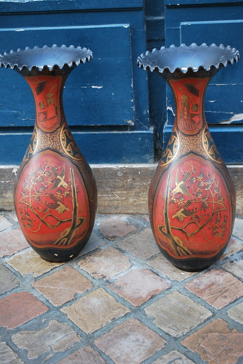 Pair Of Large Vases In Black Gold And Red Lacquered Porcelain XIX