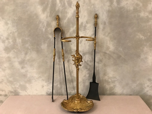 Beau serviteur de cheminée ancien en bronze d'époque 19 ème de style Louis XV 