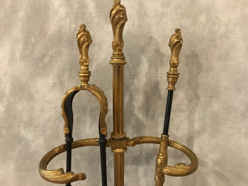 Beau serviteur de cheminée ancien en bronze d'époque 19 ème de style Louis XV 