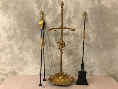 Beau serviteur de cheminée ancien en bronze d'époque 19 ème de style Louis XV 