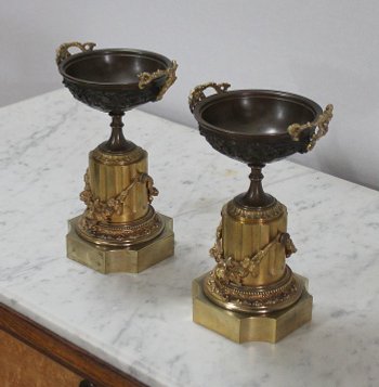  Pair of Bronze Trinkets with Two Patinas, Louis XVI taste - Early 19th century