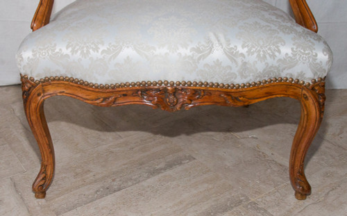 Fauteuil à Dossier Plat Estampillé époque Louis XV