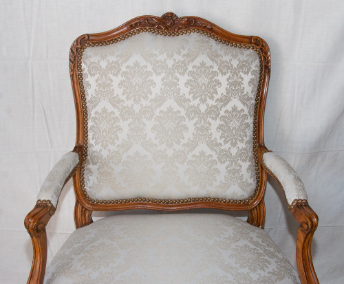 Fauteuil à Dossier Plat Estampillé époque Louis XV